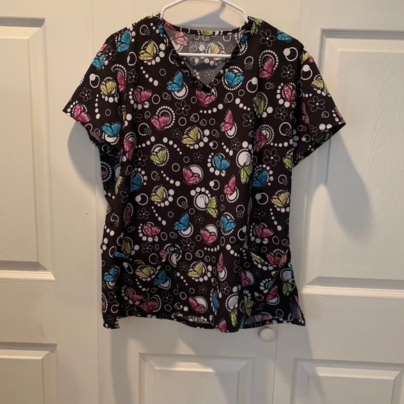 ScrubFinity Butterfly Scrub Top - Picture 4 of 8